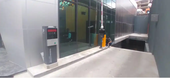 Venezuelan Shopping Mall ANPR Project