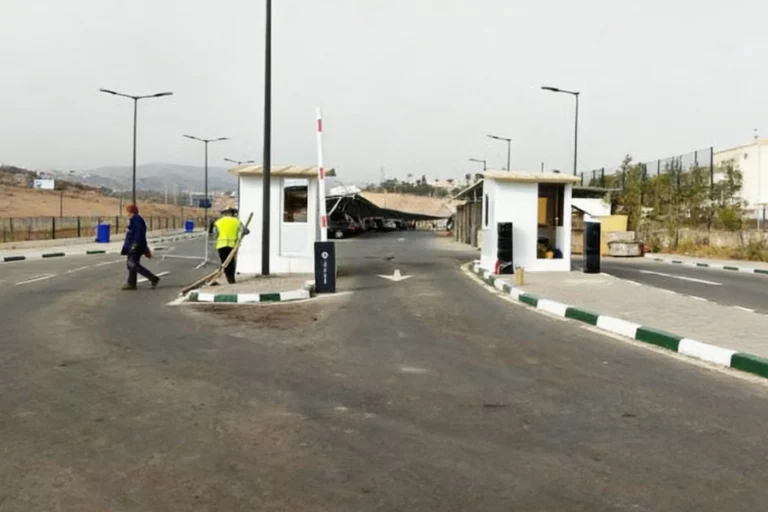 Logistics Hubs Why Standard Barriers Fail in High-Frequency Loading Docks